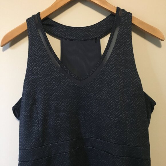 Mondetta Blue Chevron Racerback Workout Dress With Built in Bra - Picture 3 of 16